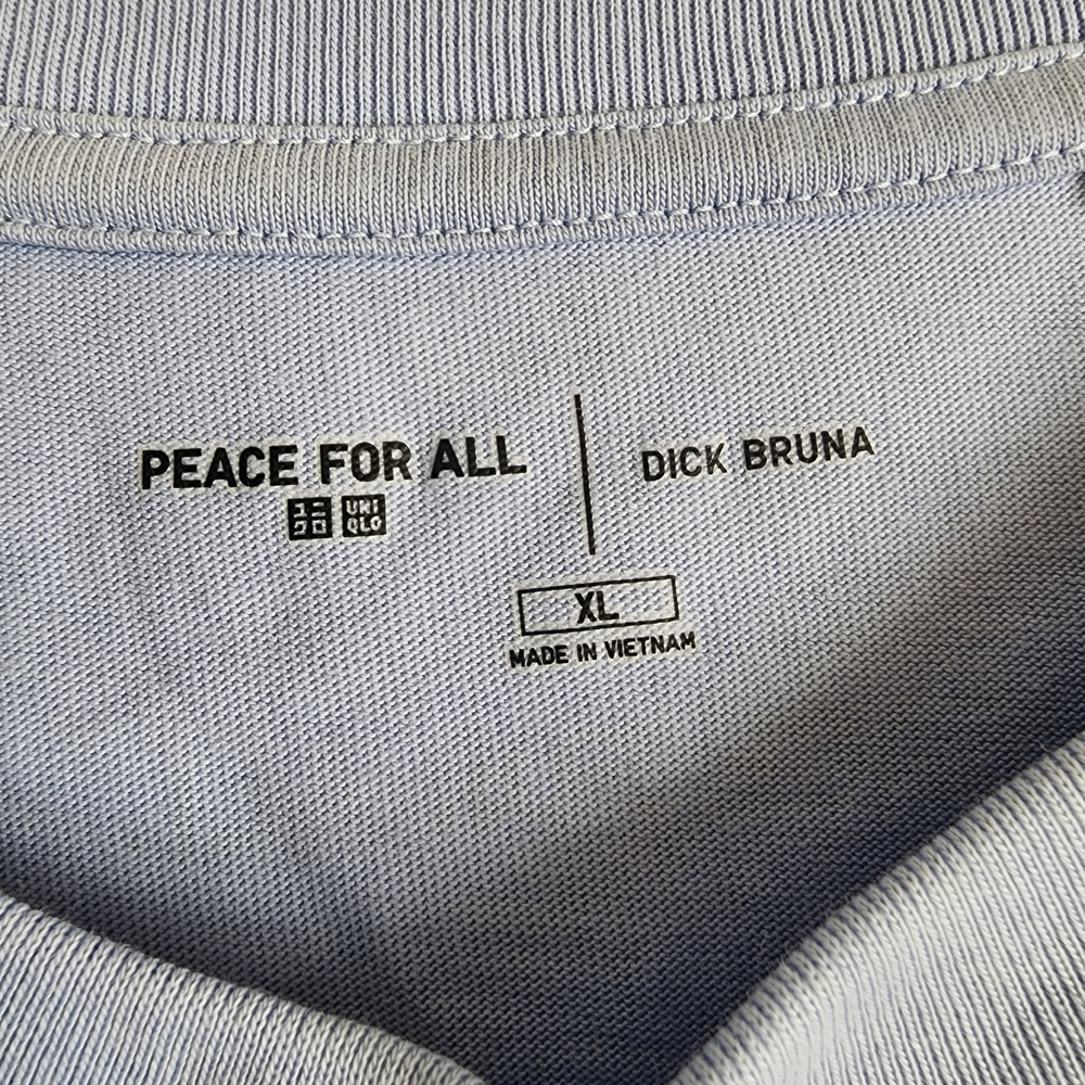 Uniqlo Light Blue Womens Tee with Bunny and Globe - Picture 2 of 3